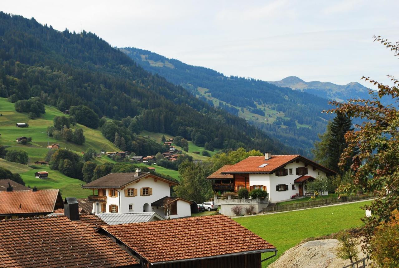 Rooms With Private Bathrooms Saas im Prattigau المظهر الخارجي الصورة