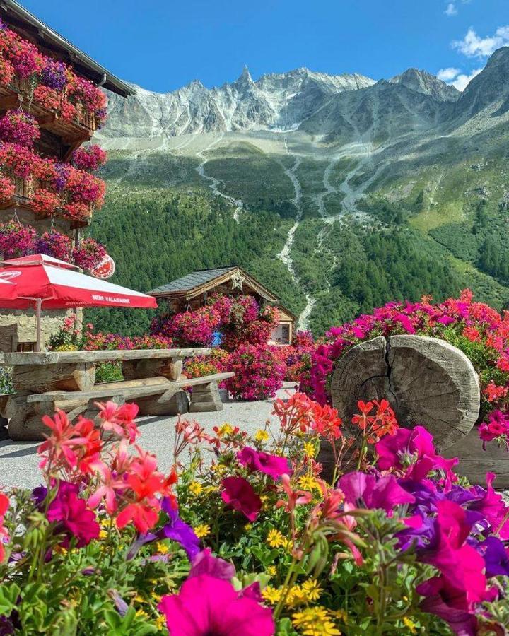 Rooms With Private Bathrooms Saas im Prattigau المظهر الخارجي الصورة