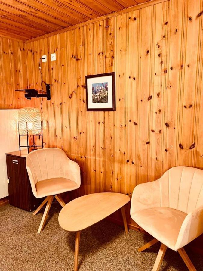 Rooms With Private Bathrooms Saas im Prattigau المظهر الخارجي الصورة