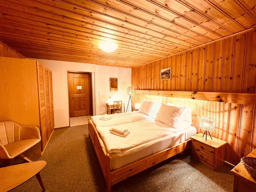 Rooms With Private Bathrooms Saas im Prattigau المظهر الخارجي الصورة