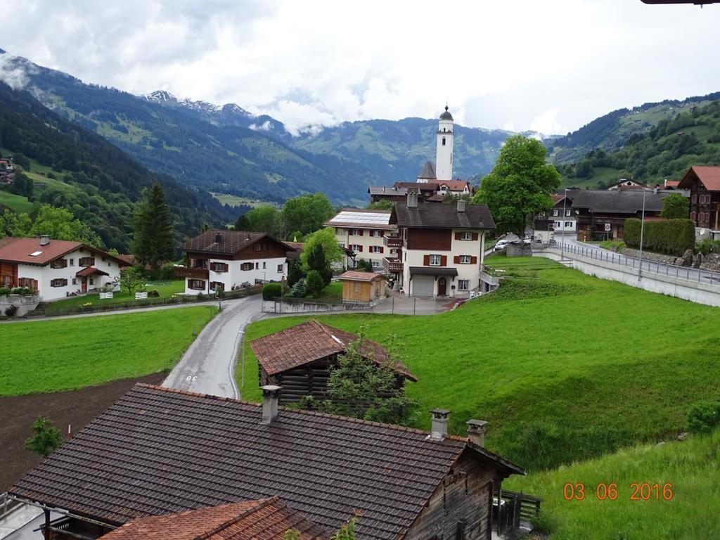 Rooms With Private Bathrooms Saas im Prattigau المظهر الخارجي الصورة