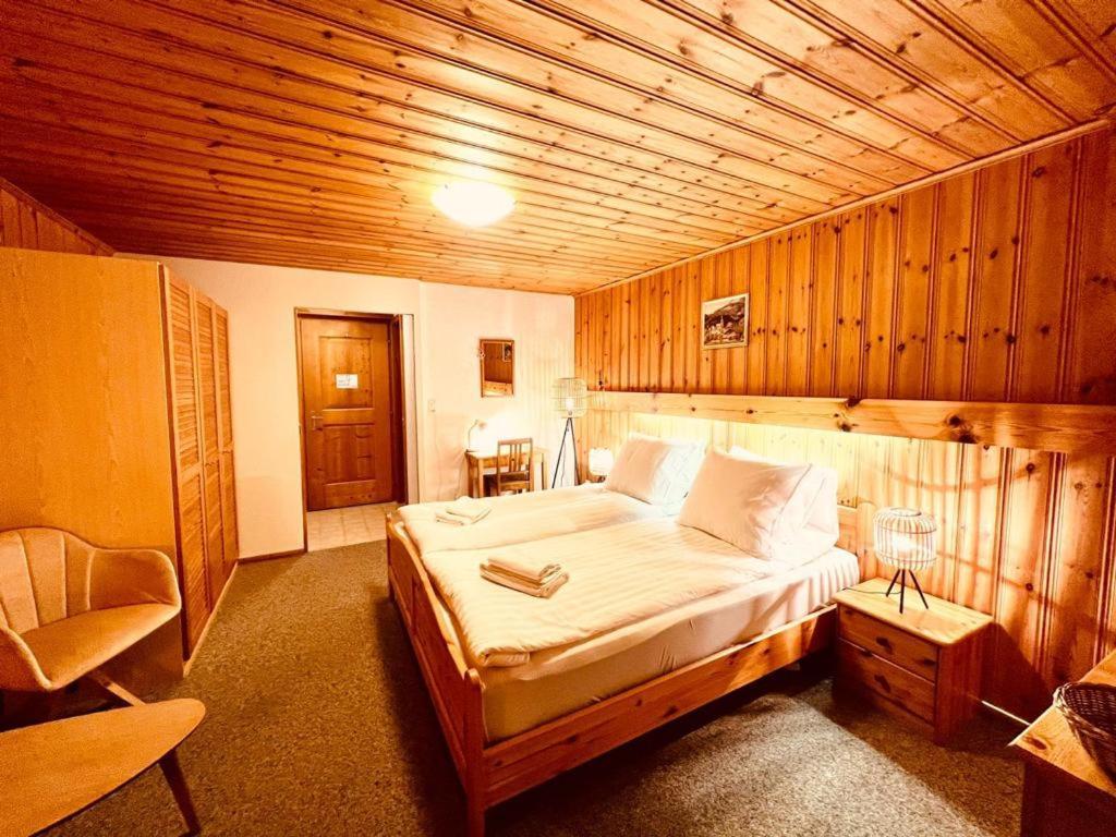 Rooms With Private Bathrooms Saas im Prattigau المظهر الخارجي الصورة