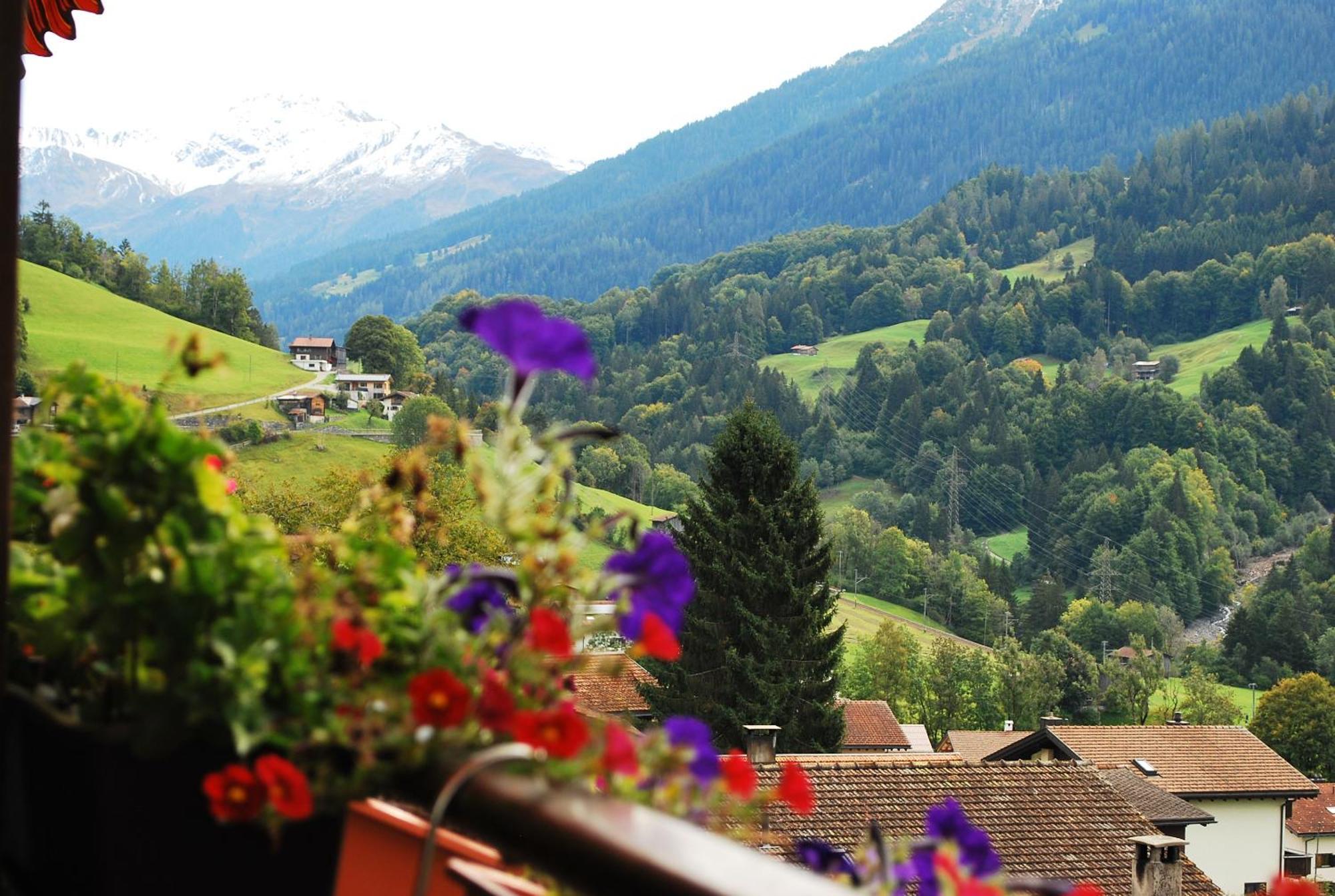Rooms With Private Bathrooms Saas im Prattigau المظهر الخارجي الصورة